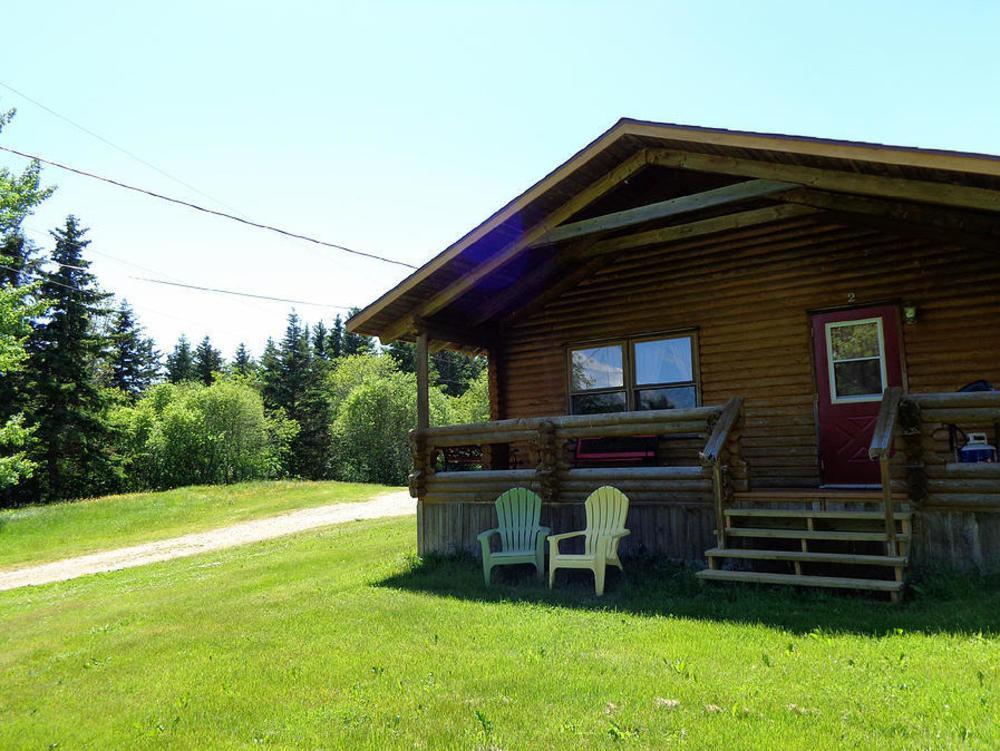 Cajun Cedar Log Cottages Margaree Forks Екстериор снимка