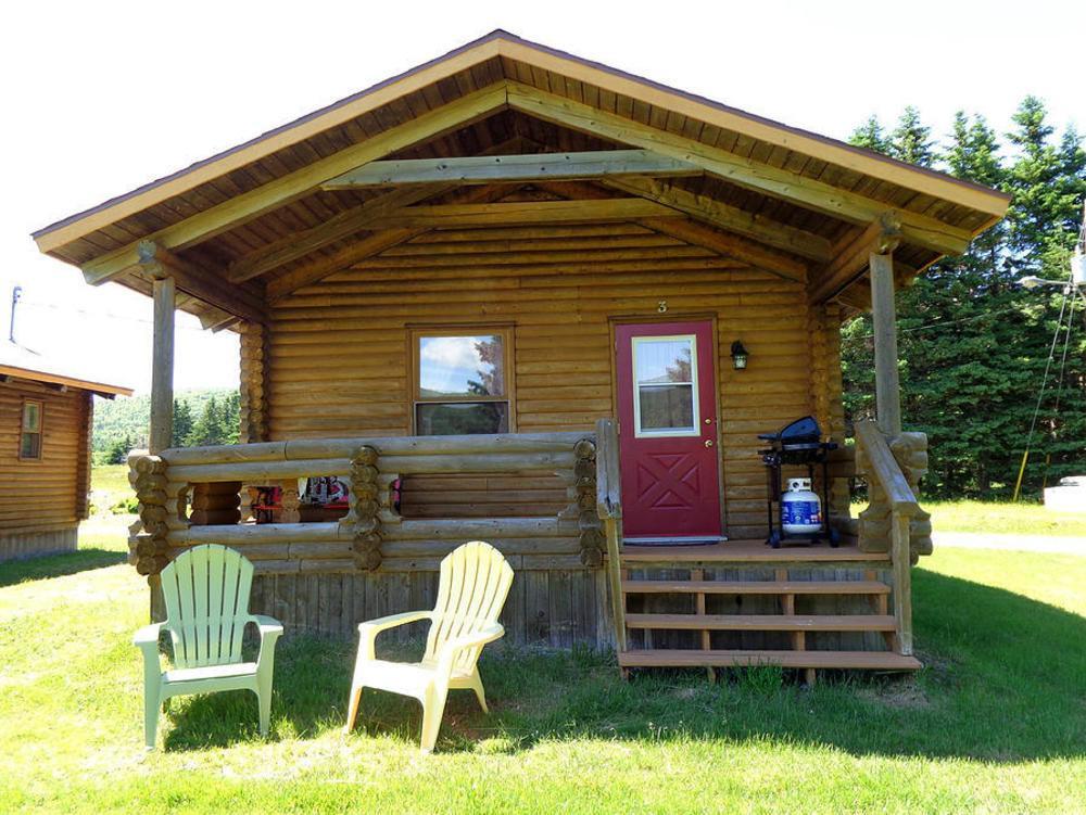 Cajun Cedar Log Cottages Margaree Forks Екстериор снимка