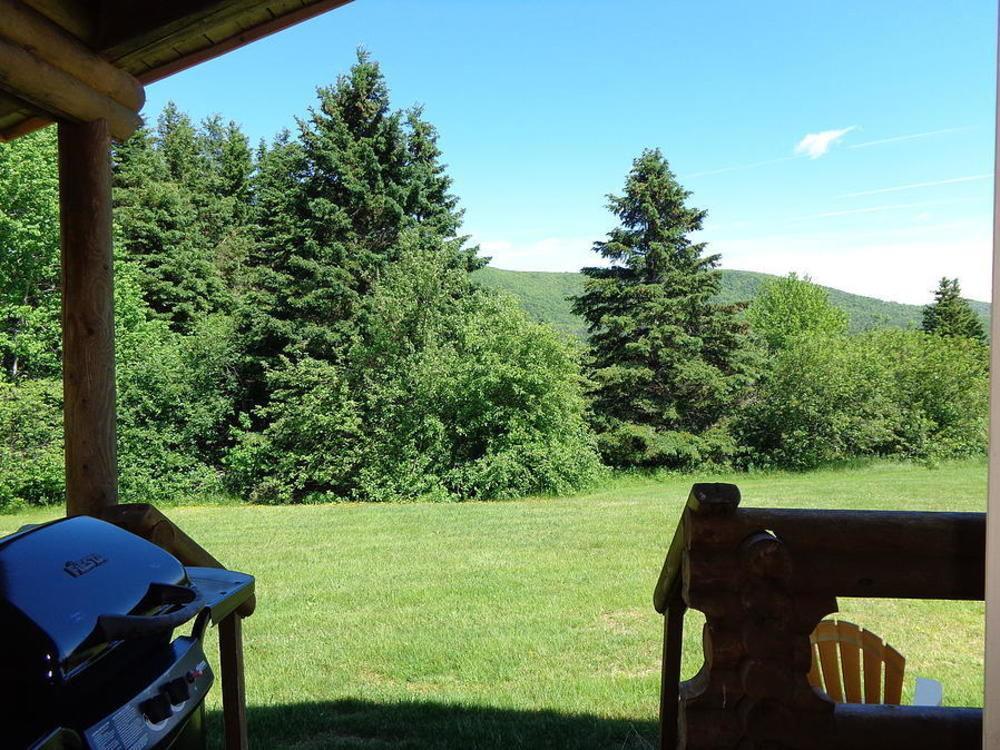 Cajun Cedar Log Cottages Margaree Forks Екстериор снимка